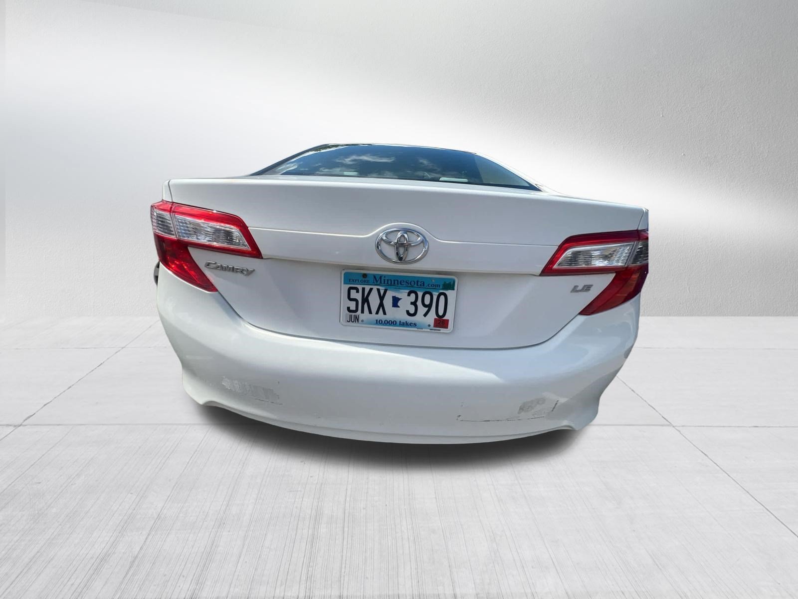 Used 2012 Super White Toyota LE image 6