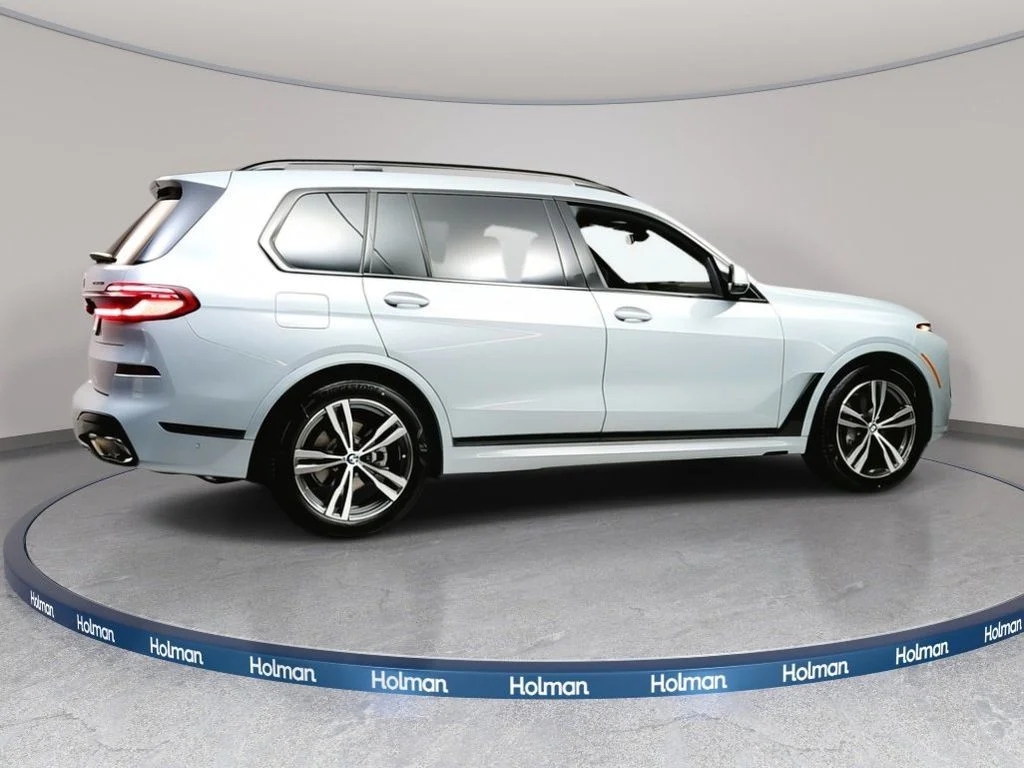 Used 2026 Brooklyn Grey Metallic BMW xDrive40i image 5