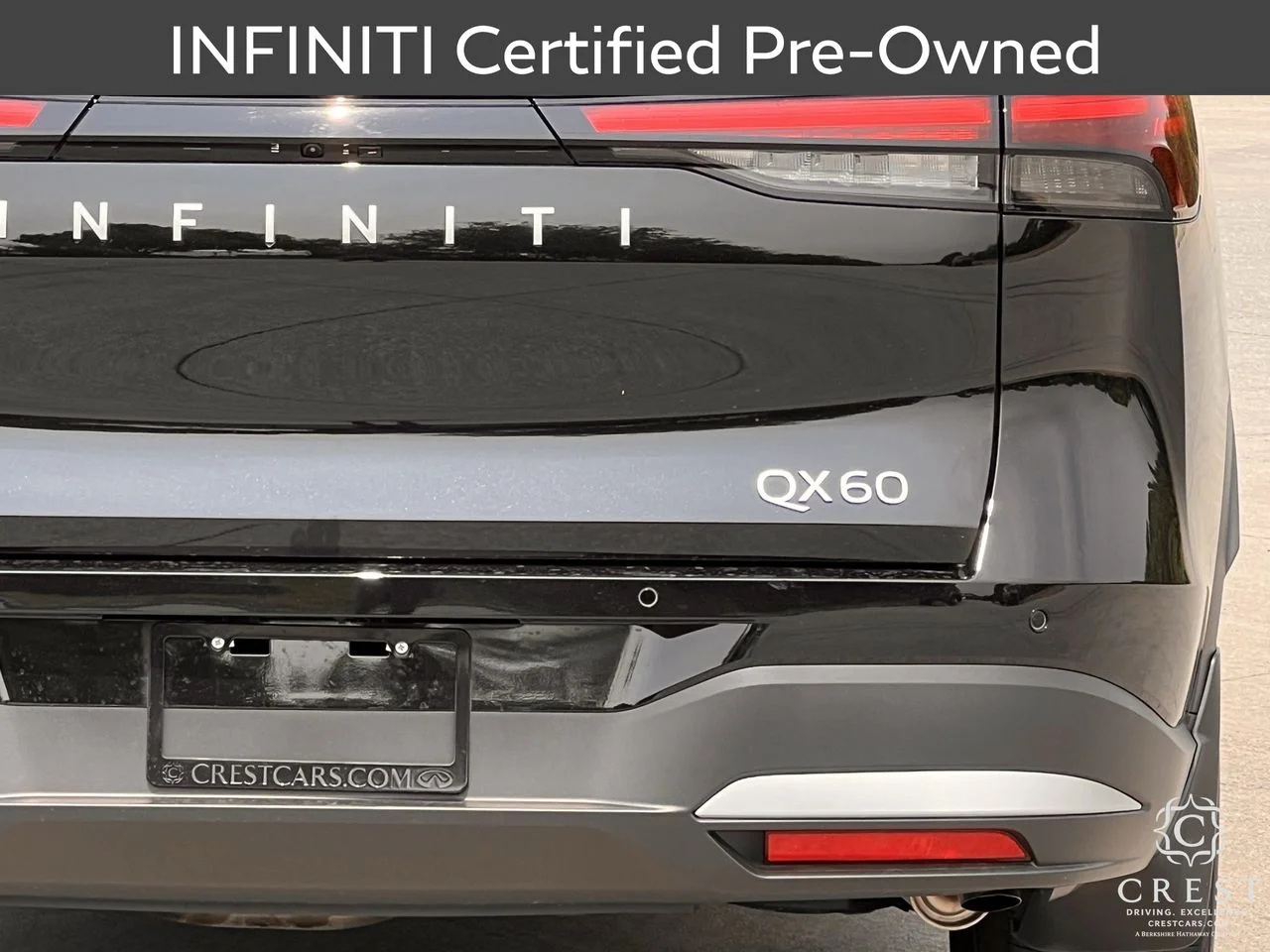 Certified Used 2026 Mineral Black INFINITI LUXE image 6