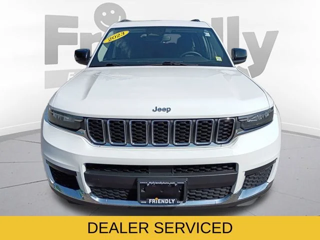 Used 2023 White Jeep Laredo image 2