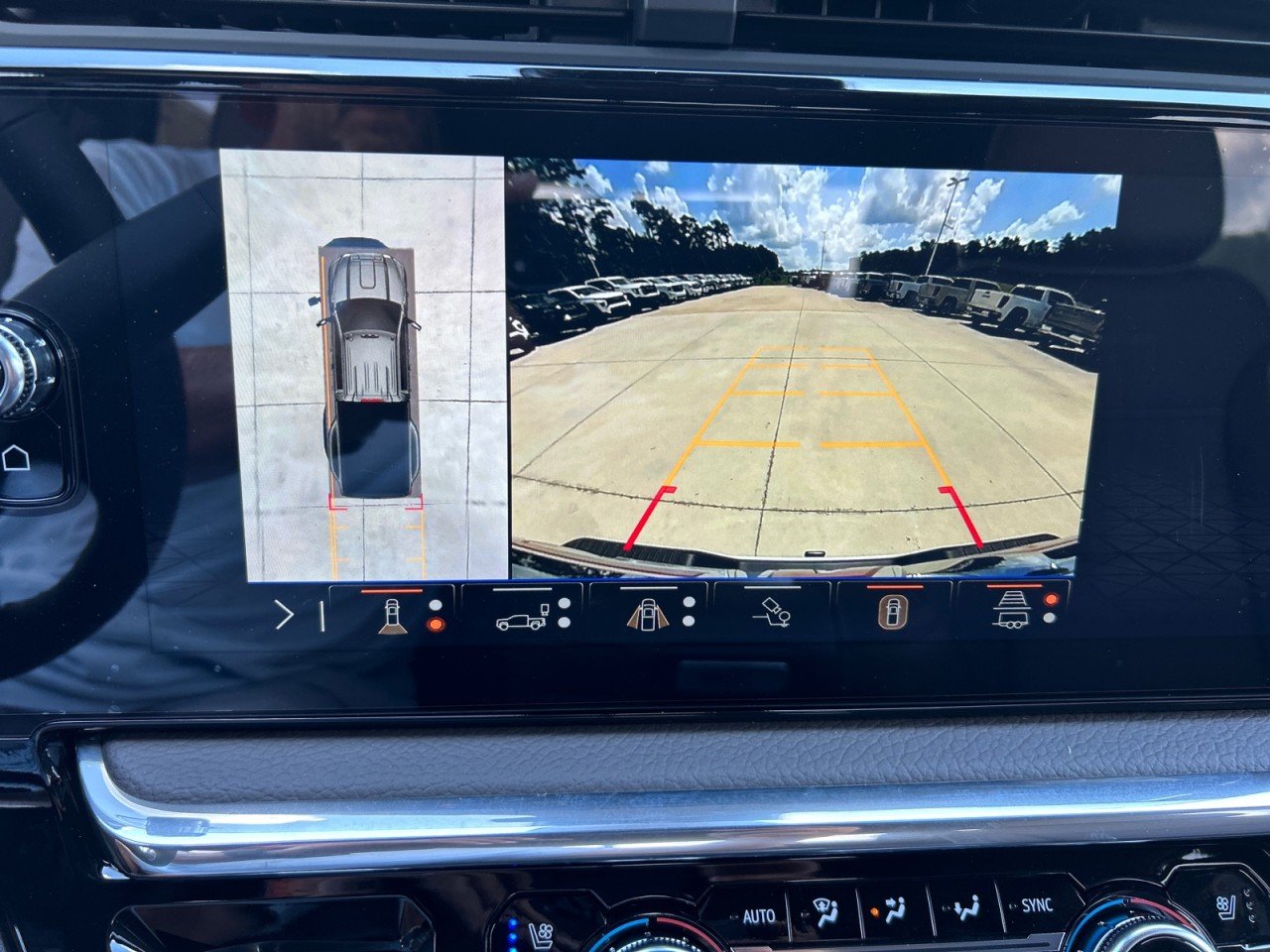 2026 GMC Sierra 3500HD Denali - Photo 11