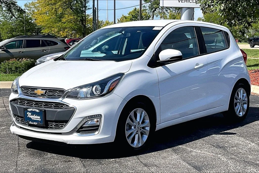 Used 2021 White Chevrolet 1LT image 15