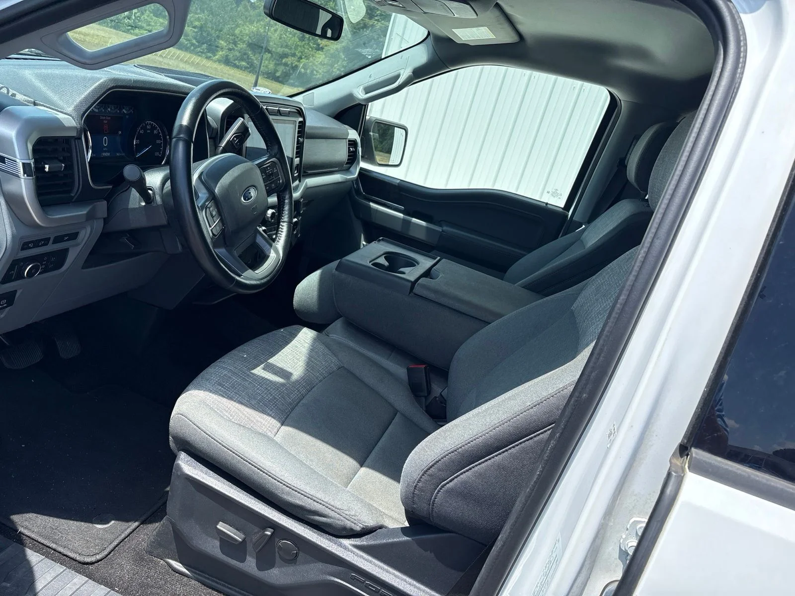 Used 2022 White Ford XLT image 12