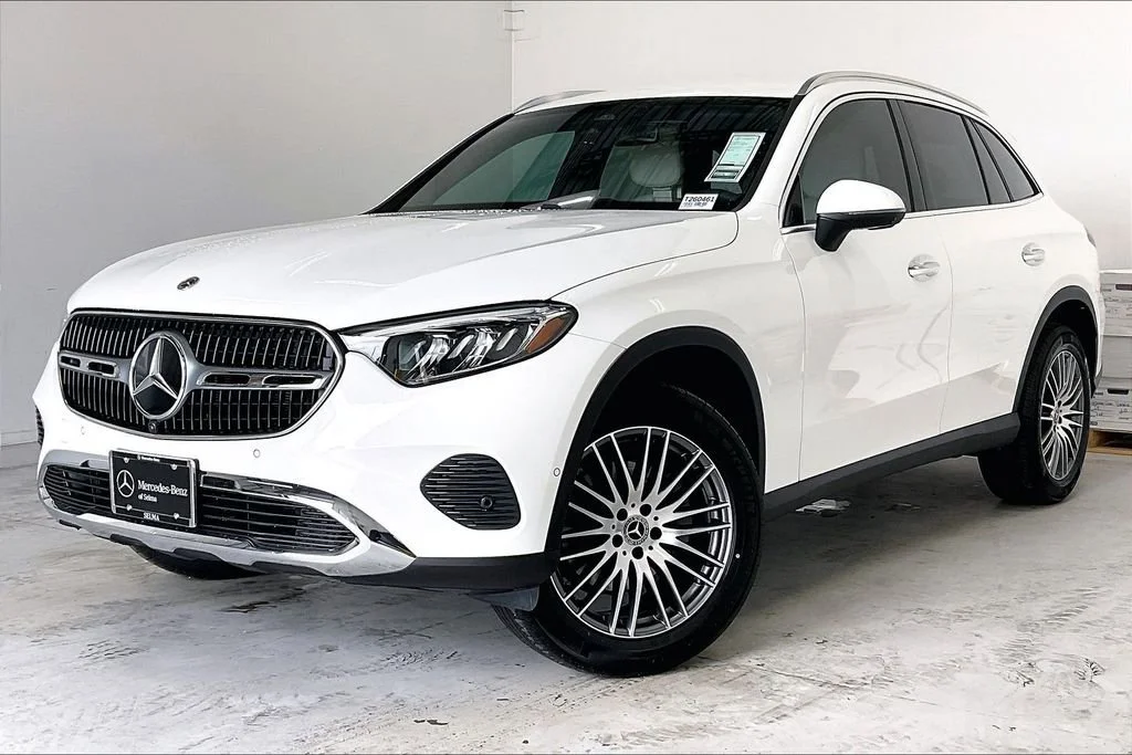 New 2026 Polar White Mercedes-Benz GLC 300 image 14