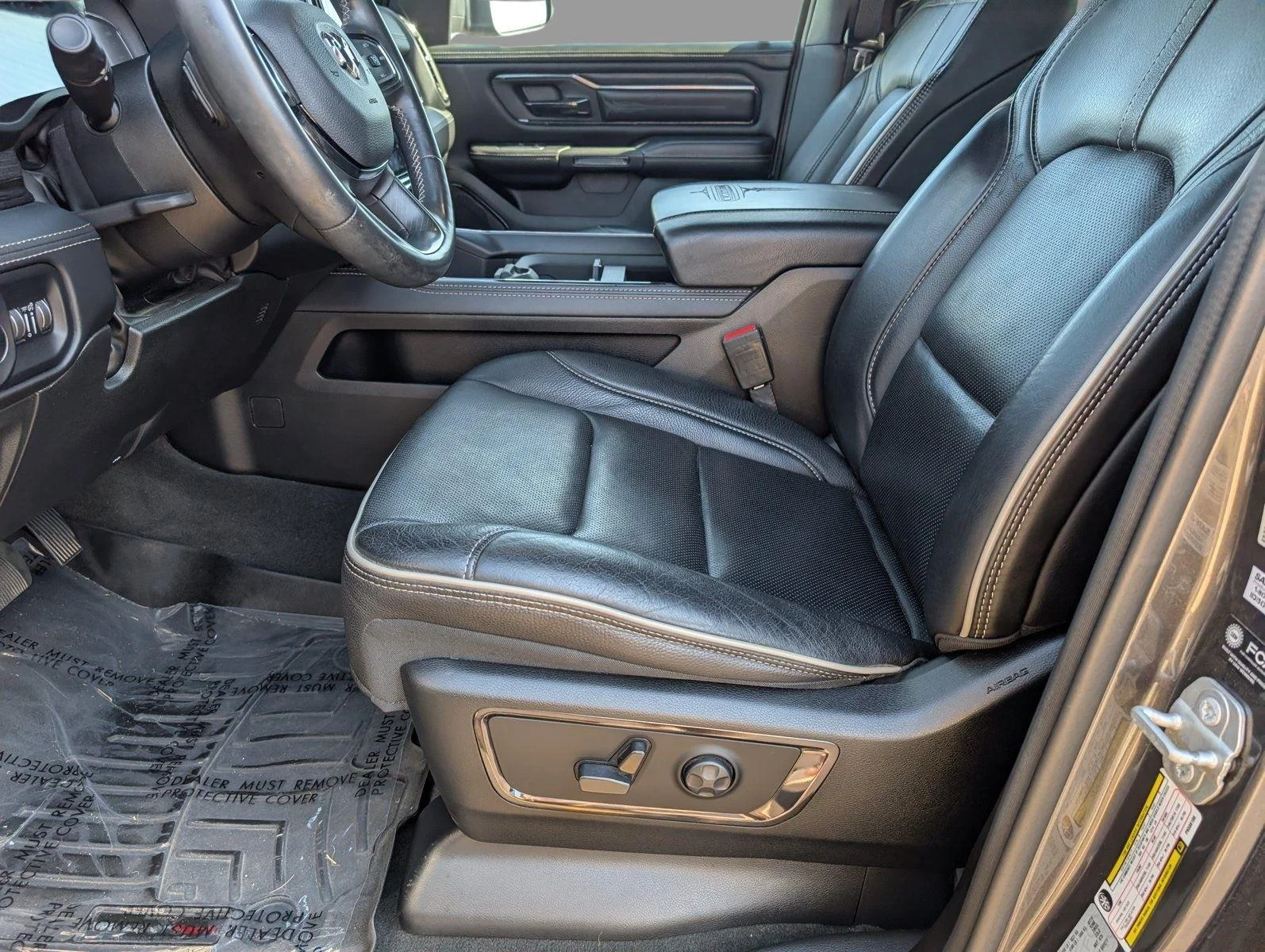 Used 2023 Granite Crystal Metallic Clearcoat Ram Limited image 15