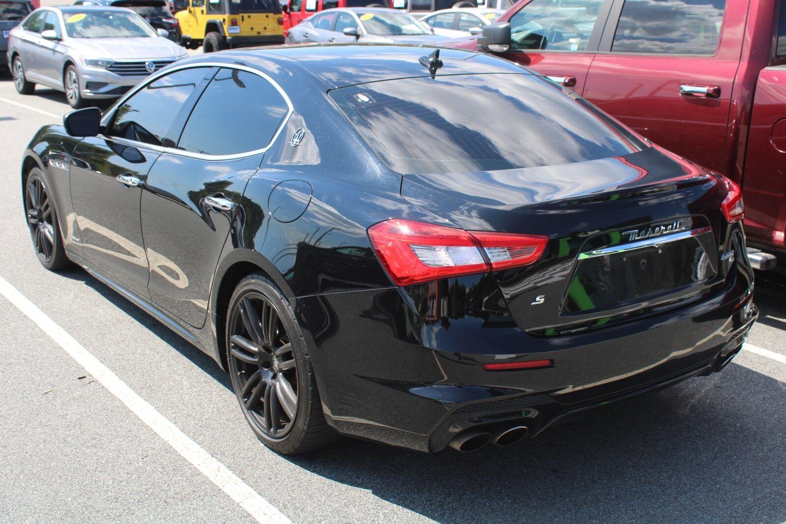 Used 2018 Nero Maserati S GranSport image 6