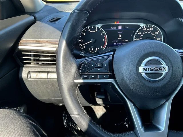 Used 2020 Black Nissan 2.5 SL image 12