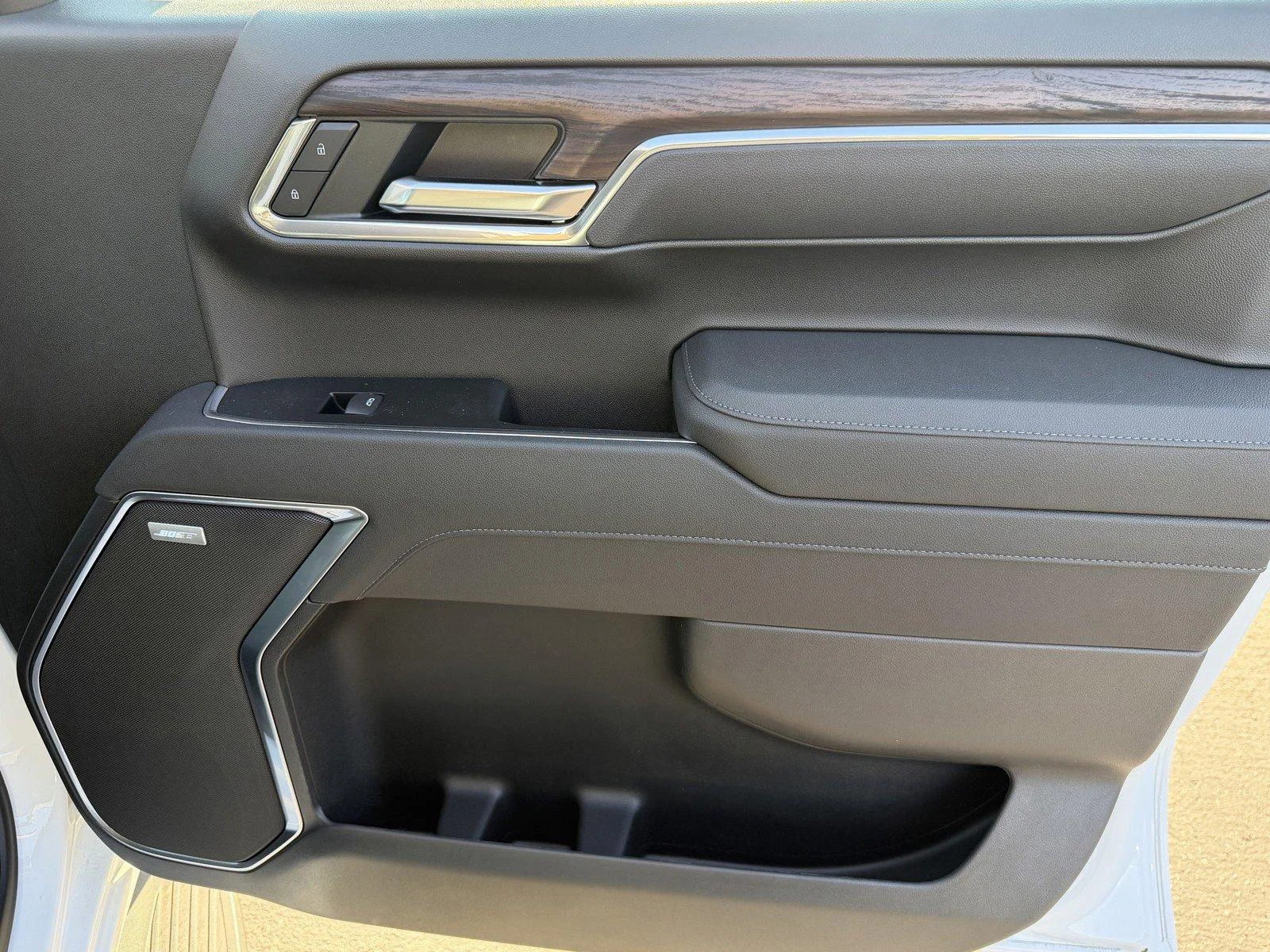 New 2026 Summit White GMC SLT image 7