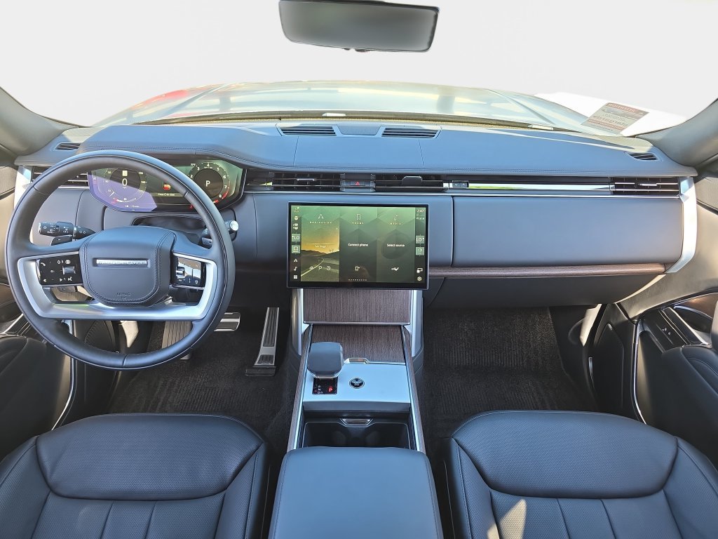 Certified Used 2025 Black Land Rover SE image 9