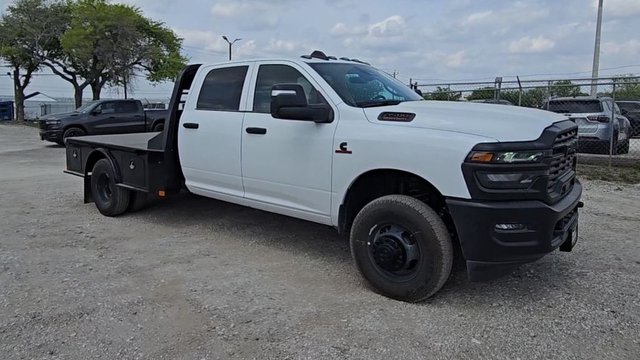 New 2026 RAM 3500 Chassis Tradesman 4x4 Crew Cab
