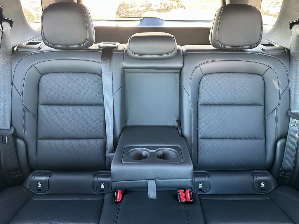 2027 Chevrolet Equinox LT - Photo 20
