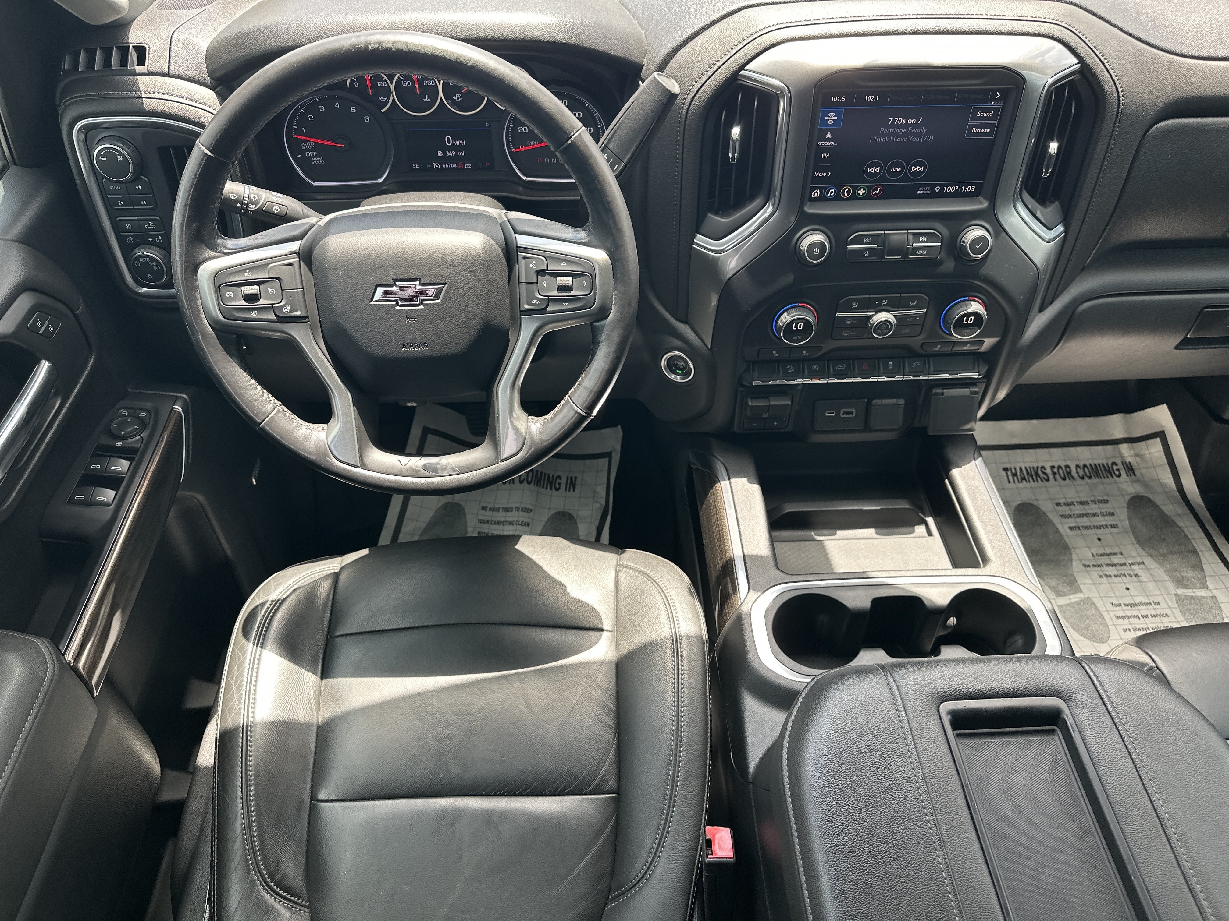 Used 2019 SUMMIT WHITE Chevrolet RST image 22