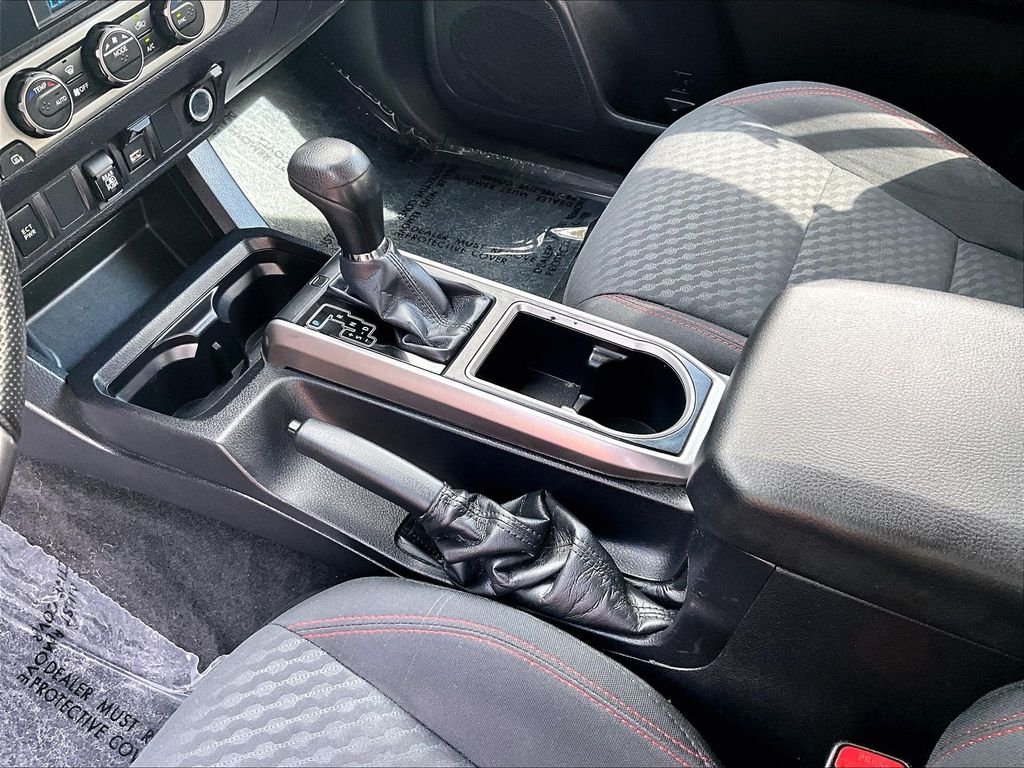 Used 2021 Midnight Black Metallic Toyota SR5 image 20