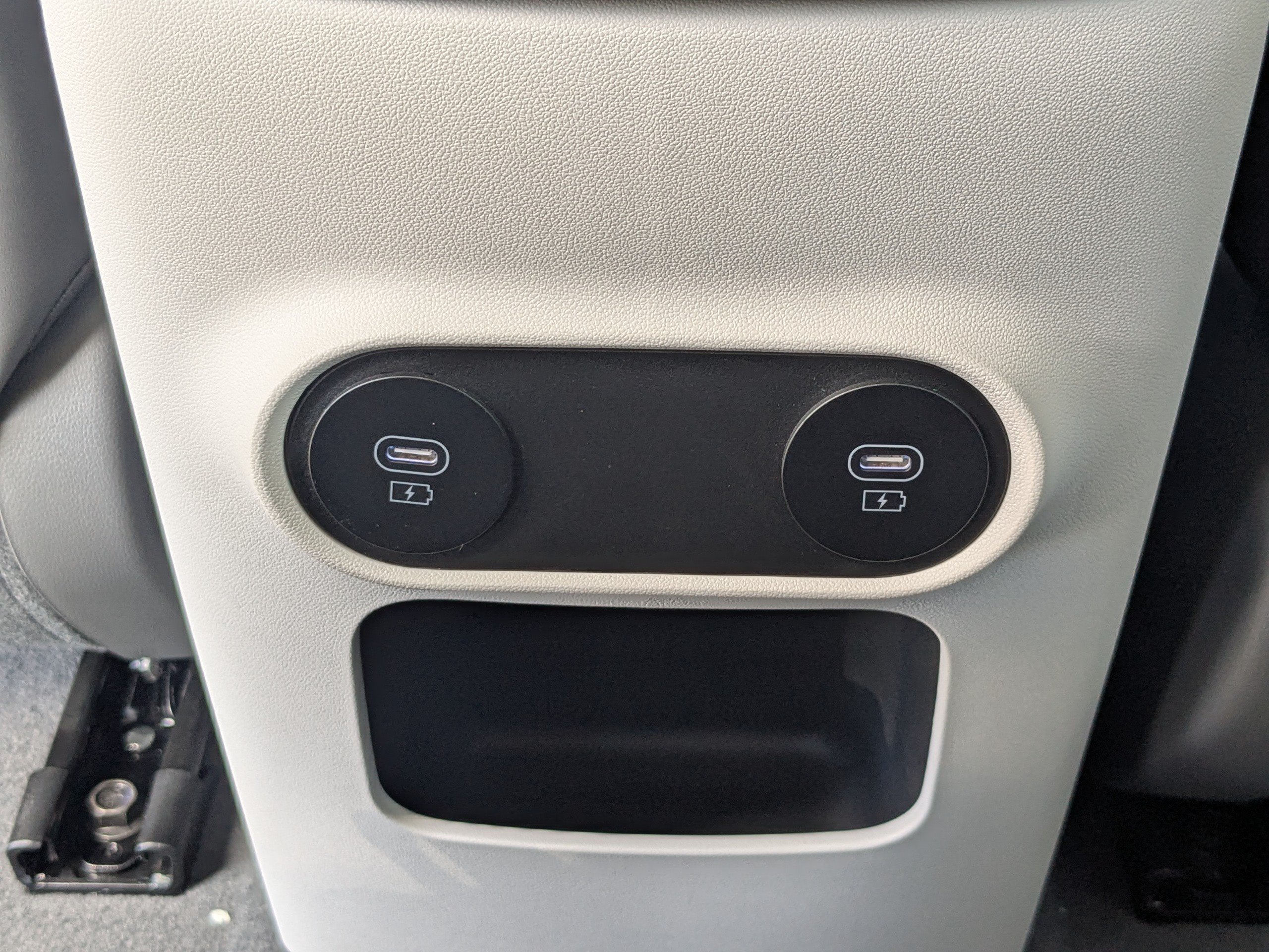 New 2027 Cyber Gray Hyundai SEL image 17