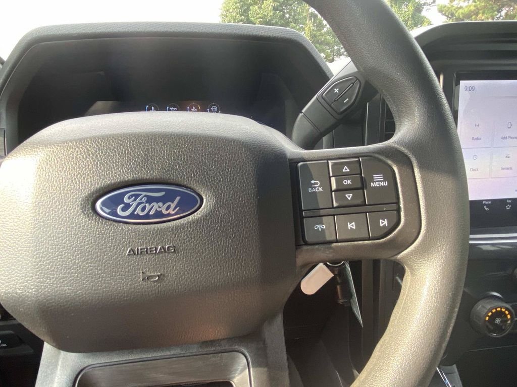Used 2025 Atlas Blue Metallic Ford STX image 33