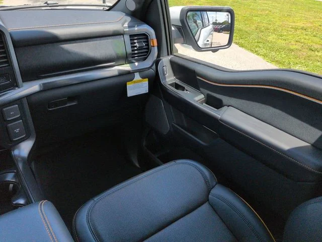 New 2026 Oxford White Ford Tremor® image 17