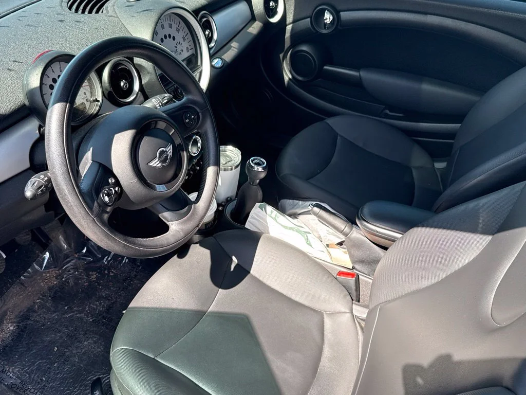 Used 2013 Blue MINI Base image 5
