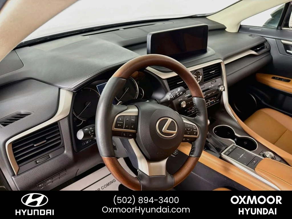 Used 2022 Nori Green Pearl Lexus  image 9