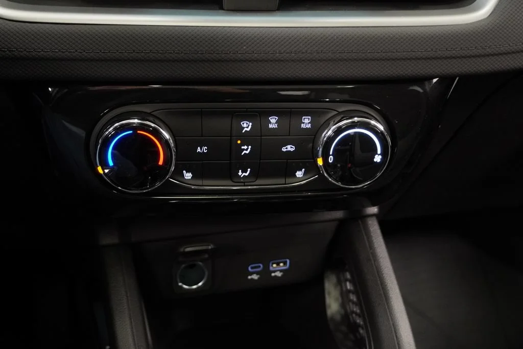 New 2026 Mosaic Black Metallic Chevrolet LT image 18