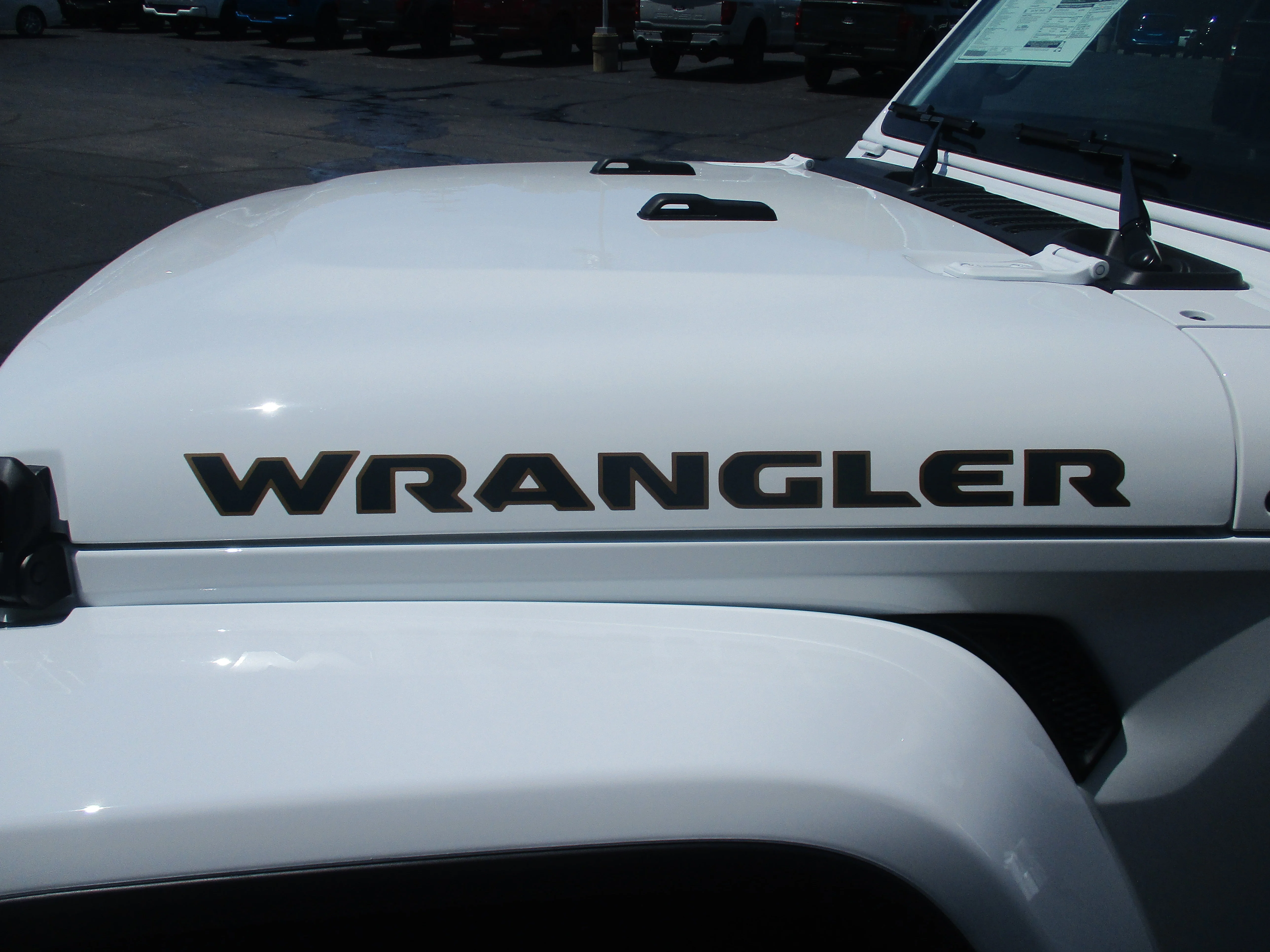 New 2026 Bright White Clear-Coat Exterior Paint Jeep 85th Anniversary image 35