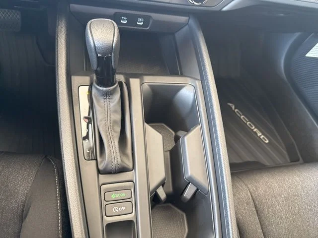 2025 Honda Accord SE - Photo 30