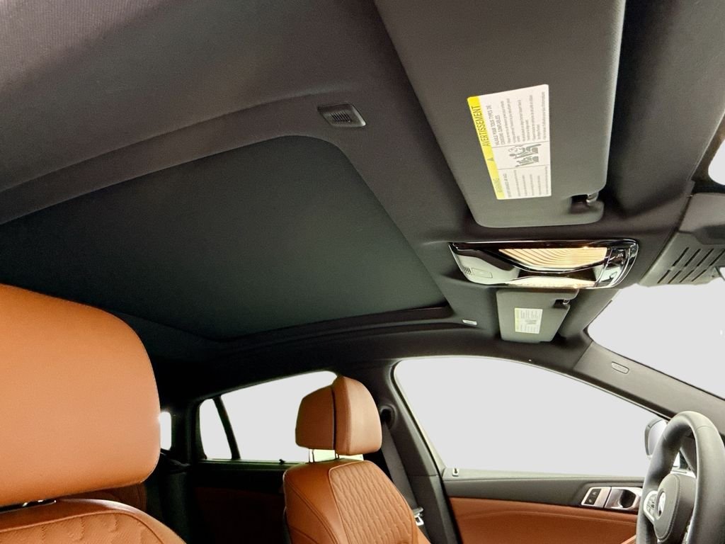 New 2027 Gray Metallic BMW xDrive40i image 17