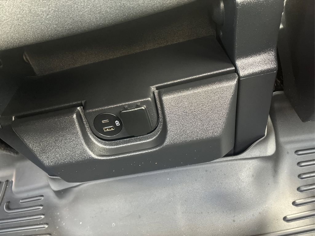 Used 2023 White Ford XLT image 18