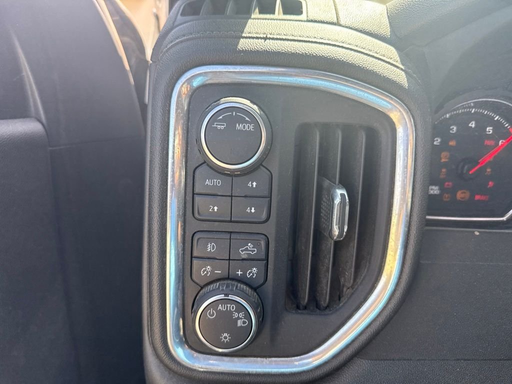 Used 2022 White Chevrolet LT Trail Boss image 12