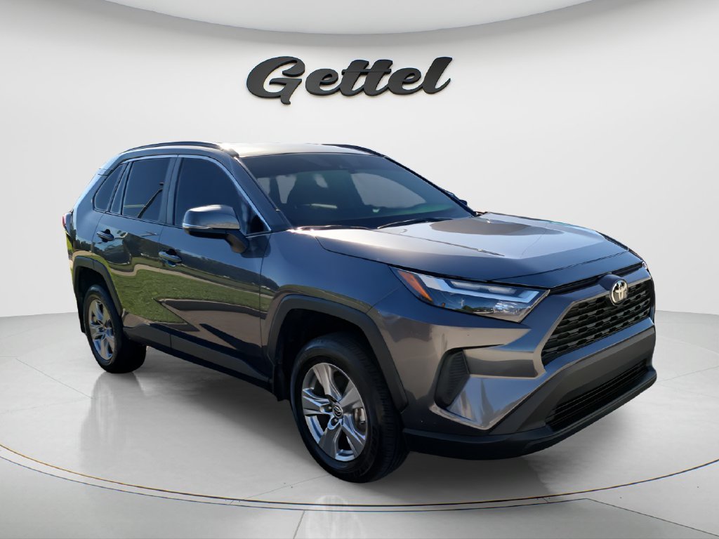 Used 2025 Gray Toyota XLE image 3