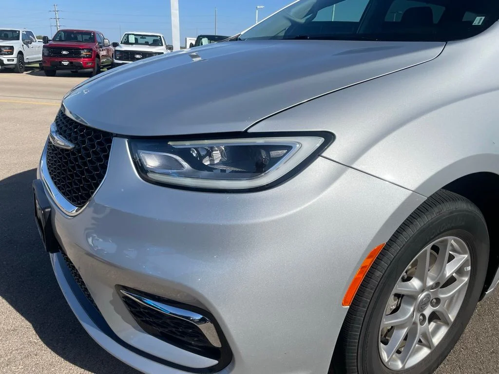 2024 Chrysler Pacifica Touring L - Photo 27