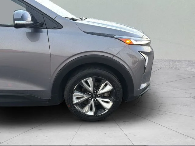 Used 2023 Gray Chevrolet LT image 33