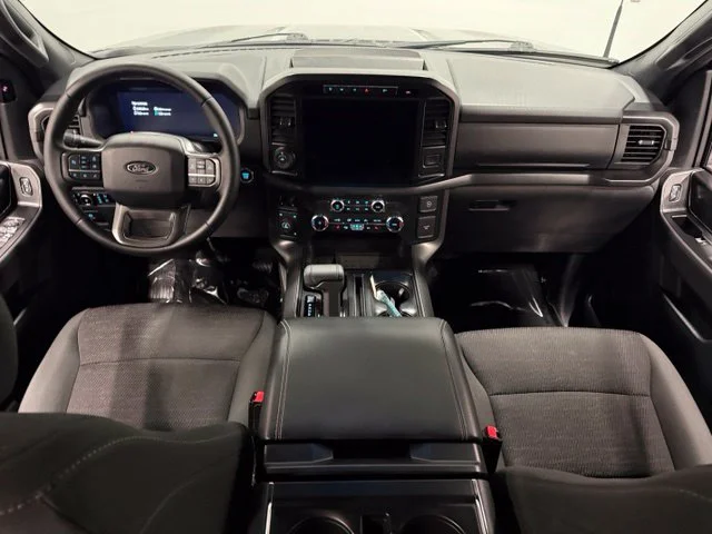 Used 2024 Gray Ford XLT image 27