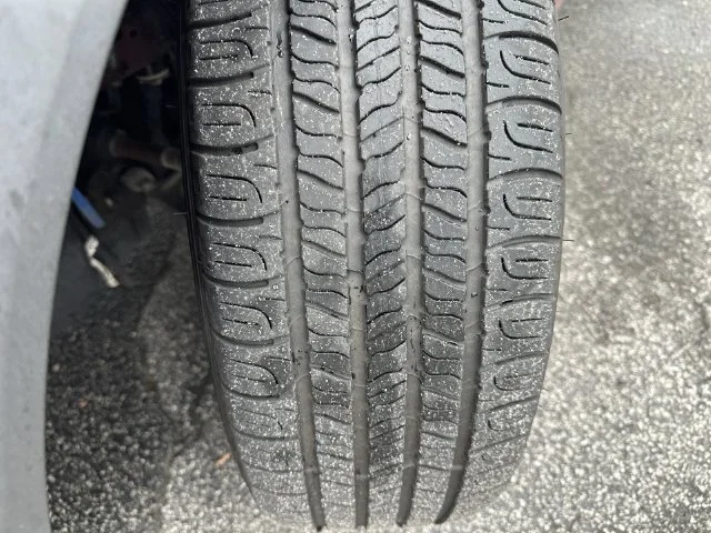 Used 2020 Red Ford SEL image 11