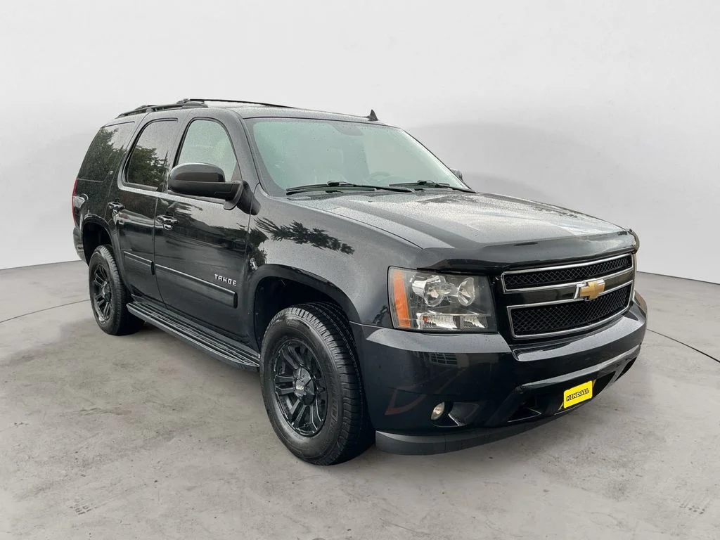 Used 2011 Black Chevrolet LT image 3