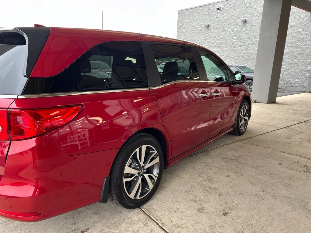 Used 2024  Honda Touring image 5