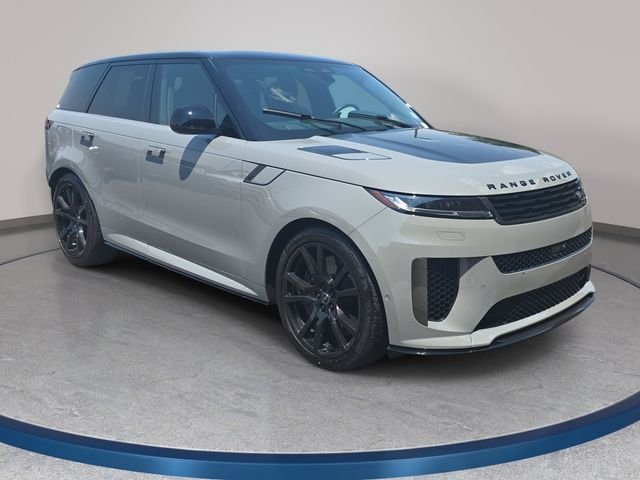Certified Used 2025 Gray Land Rover SV Edition Two image 4