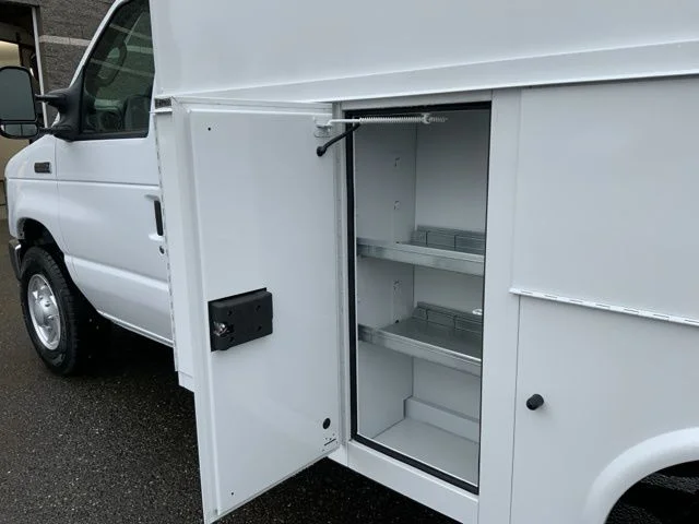2025 Ford E-Series Cutaway Base - Photo 12