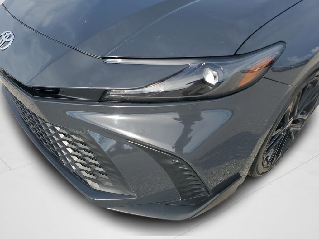 Used 2025  Toyota SE image 25