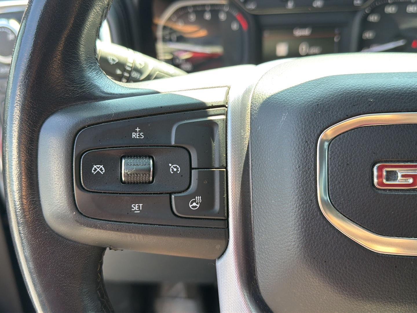 Used 2019 Onyx Black GMC SLT image 21
