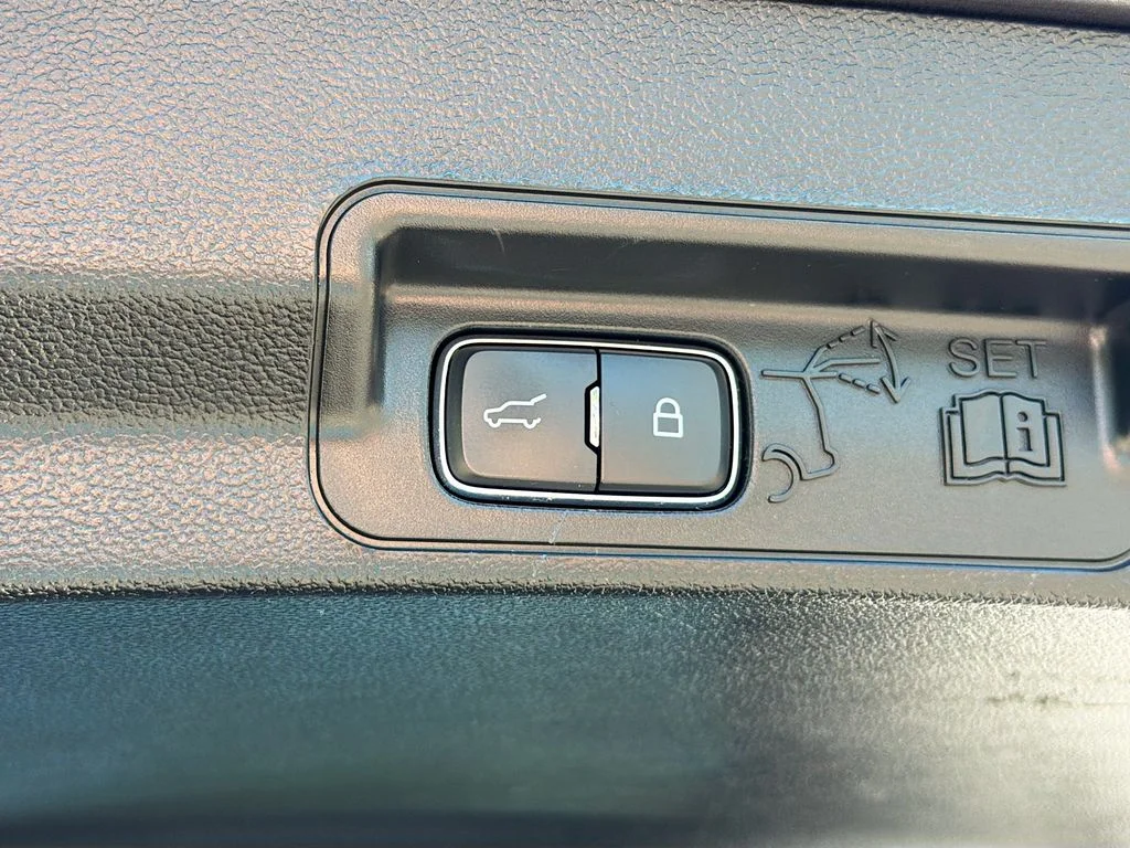 2024 Ford Explorer Limited - Photo 32