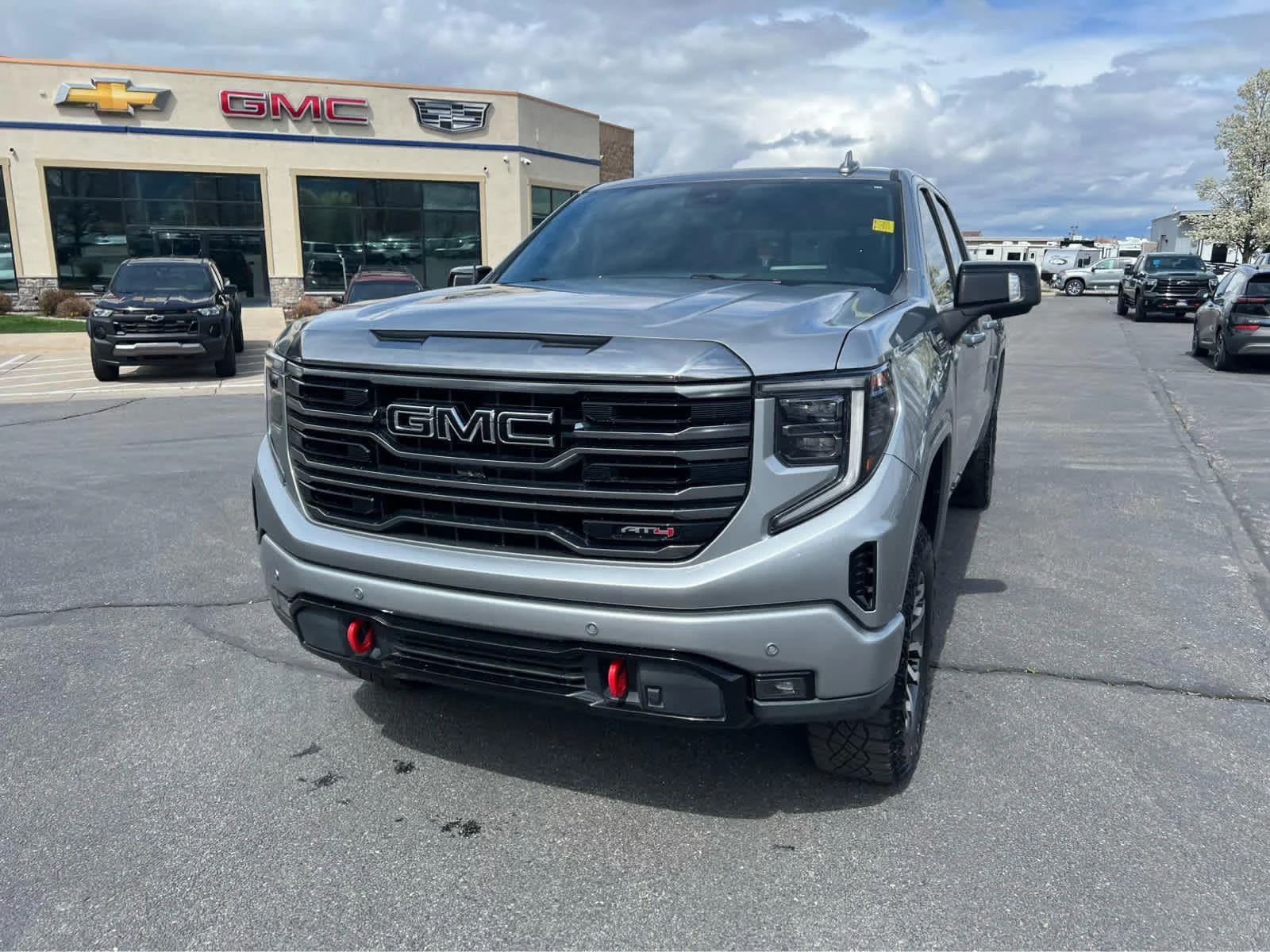 Used 2023 Sterling Metallic GMC AT4 image 9