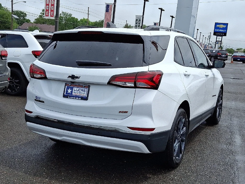 Certified Used 2022 Summit White Chevrolet RS image 11