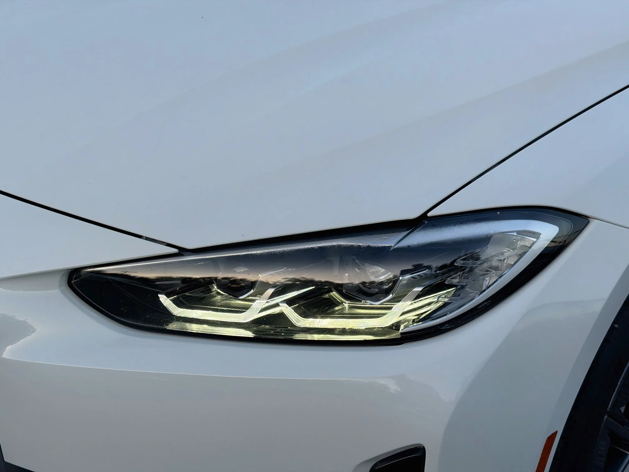 Used 2024 Alpine White BMW eDrive35 image 9