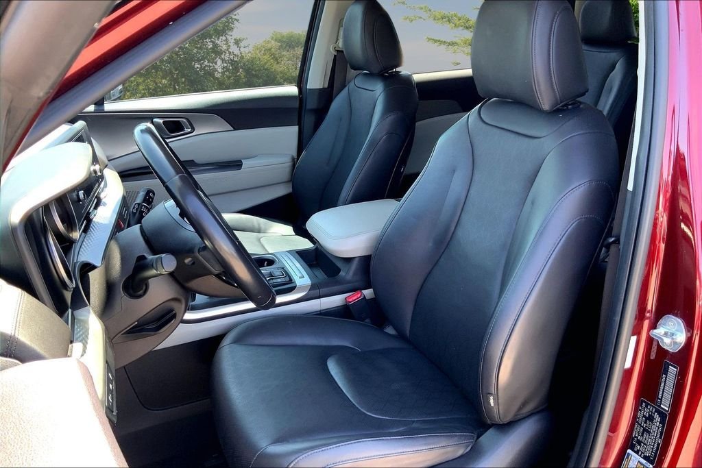 Used 2022 Red Kia LXS image 21
