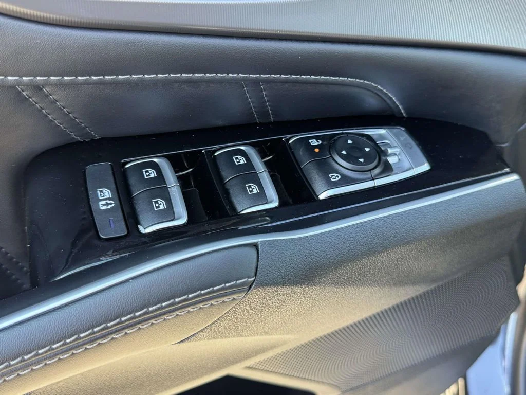 Used 2025 Gray Kia SX image 27