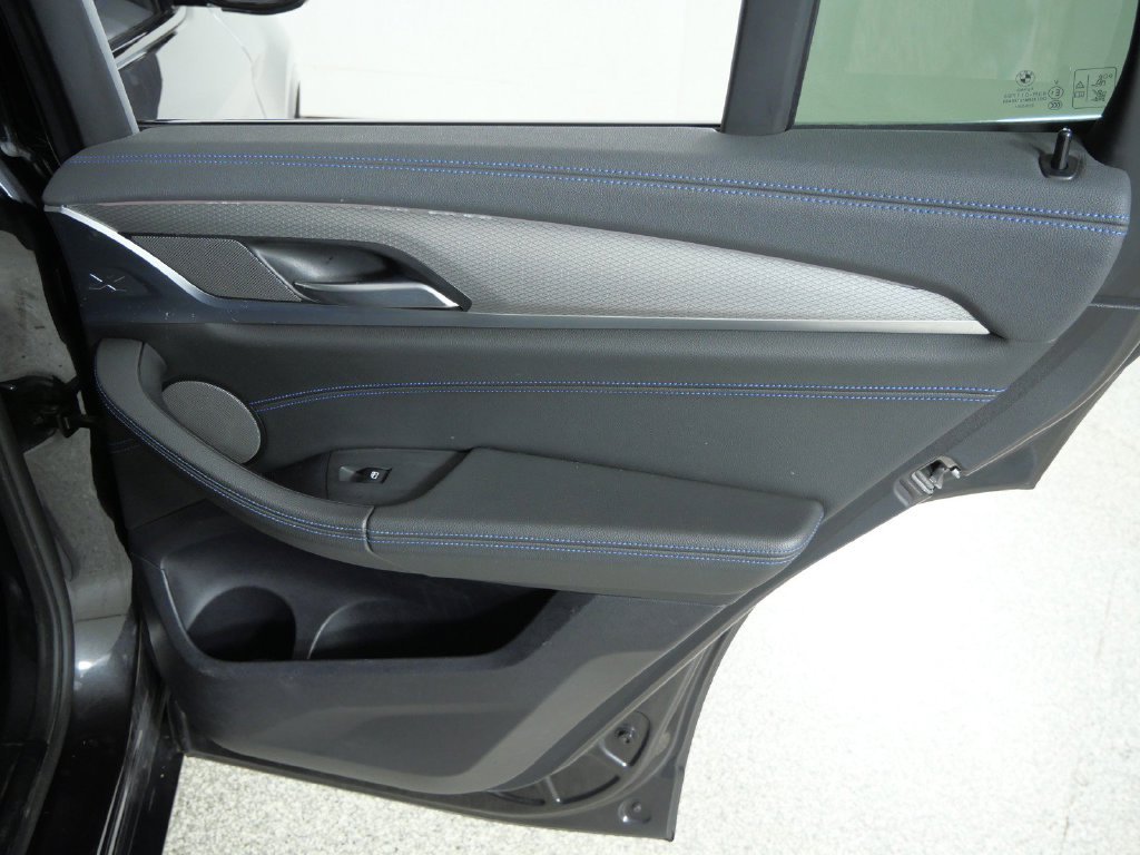 Used 2019 Dark Graphite Metallic BMW M40i image 25