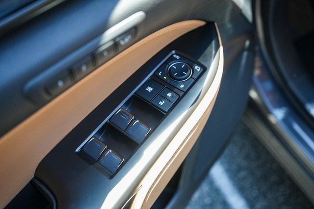 New 2026 Cloudburst Gray Lexus NX 350h PREMIUM AWD image 20