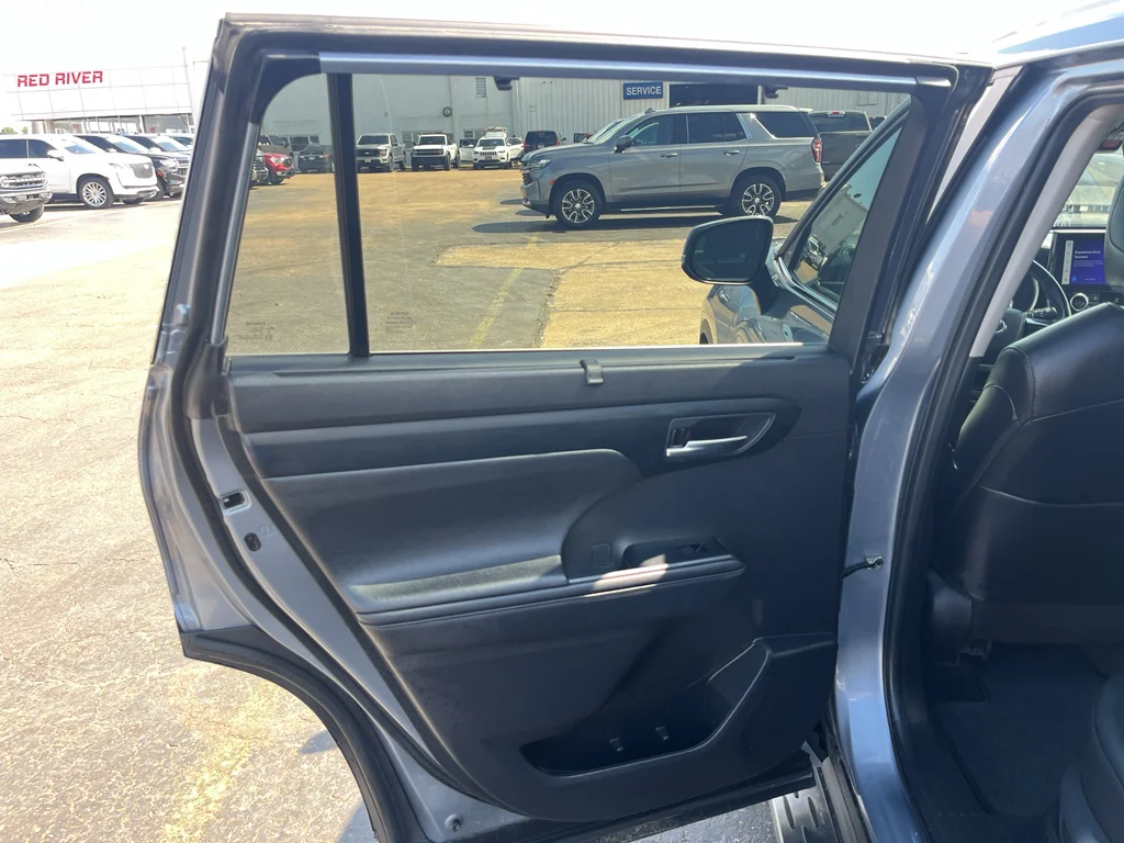 Certified Used 2024 Moon Dust Toyota Hybrid XLE image 24