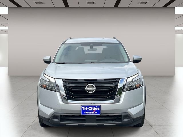 Used 2025 Silver Nissan SV image 9
