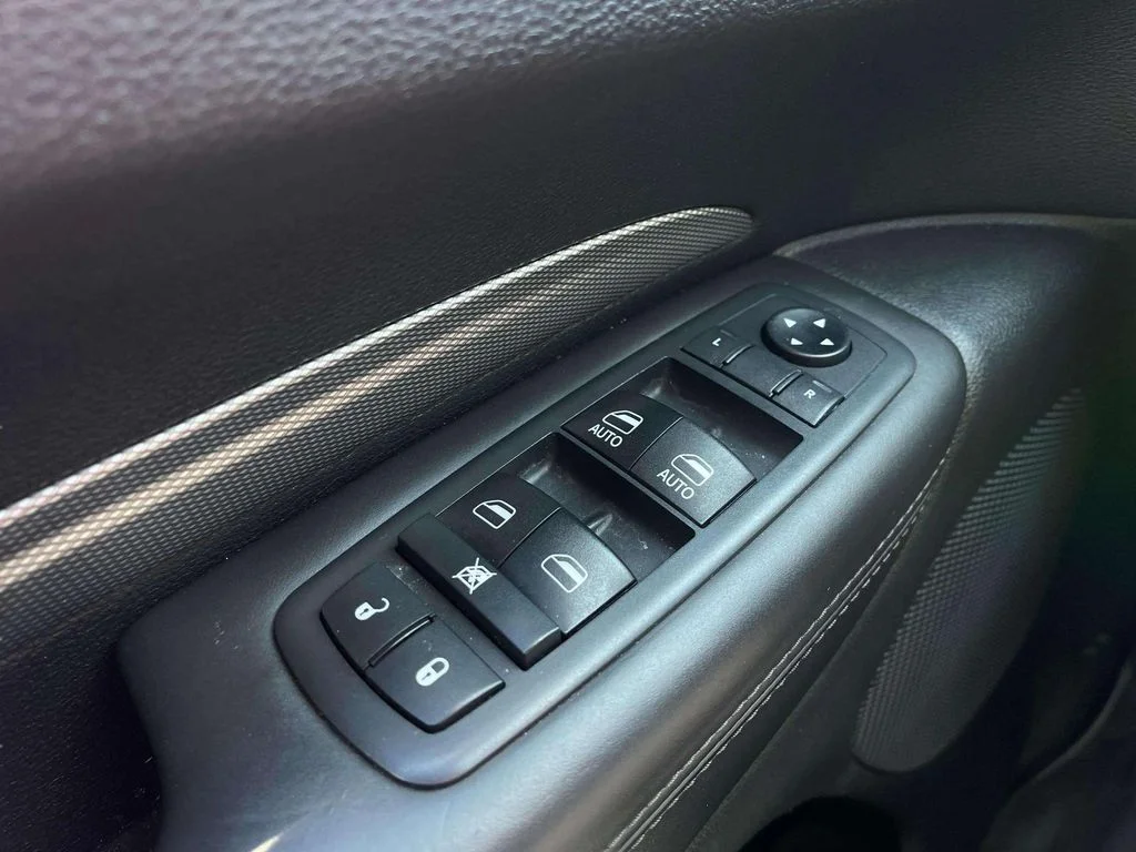 Used 2019 Octane Red Pearlcoat Dodge R/T image 23